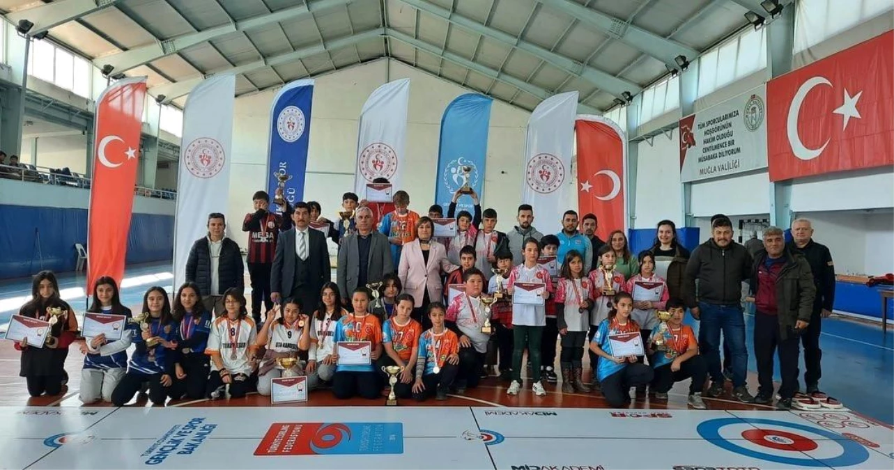 Floor Curling il birinciliği müsabakaları Köyceğiz\'de yapıldı