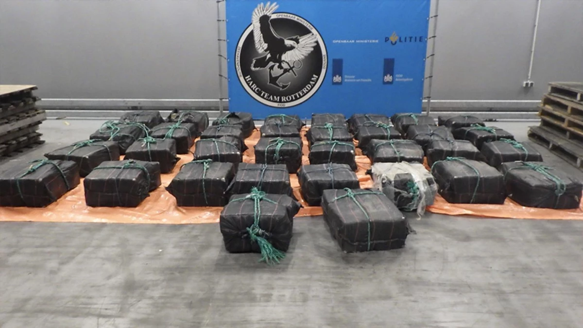 Hollanda\'nın Rotterdam Limanı\'nda bir haftada yaklaşık 5 ton kokain ele geçirildi