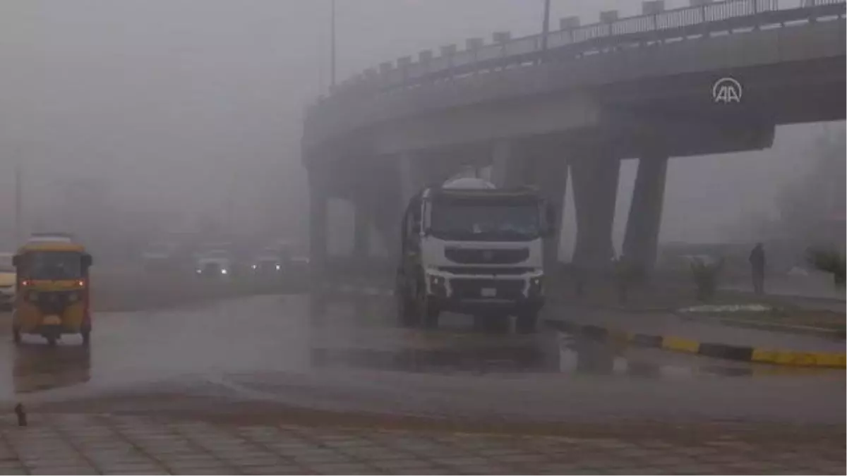 Irak'ta yoğun sis hayatı olumsuz etkiledi