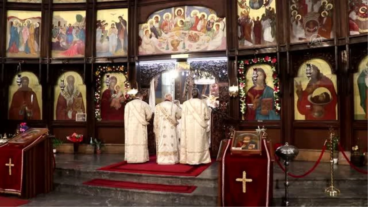 Kuzey Makedonya\'da Ortodoks Hristiyanlar Noel\'i kutladı