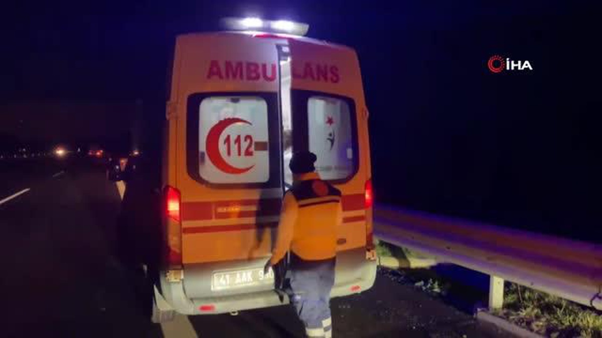 Kuzey Marmara Otoyolu\'nda alkollü sürücü seyir halindeki otomobile arkadan çarptı: 6 yaralı
