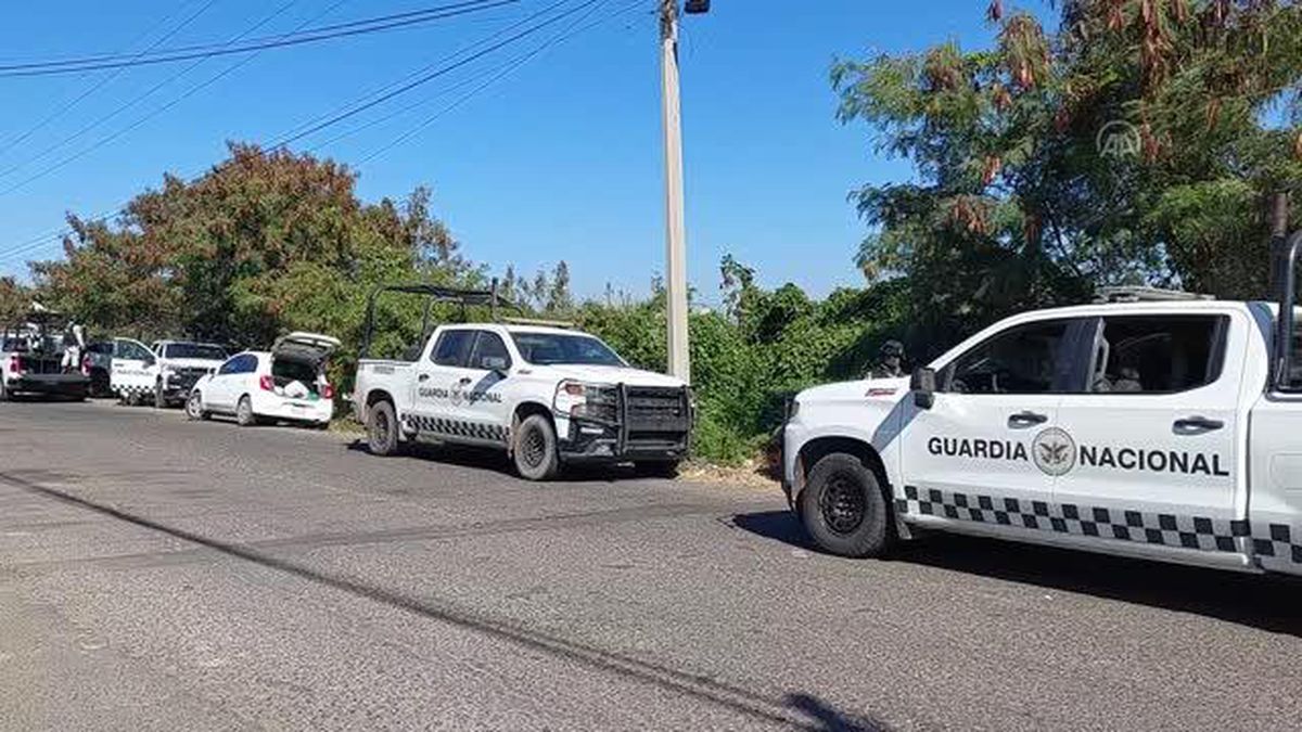 Meksika Polisi kartel çatışmalarının ardından Adli Tıp Servisi yakınında güvenlik önlemi aldı