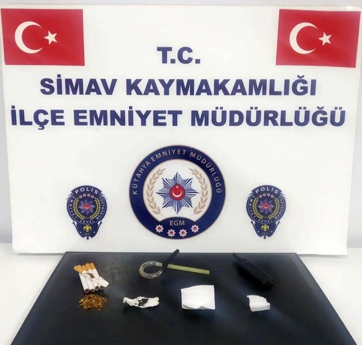 Simav\'da bir kişinin üzerinde uyuşturucu ele geçirildi