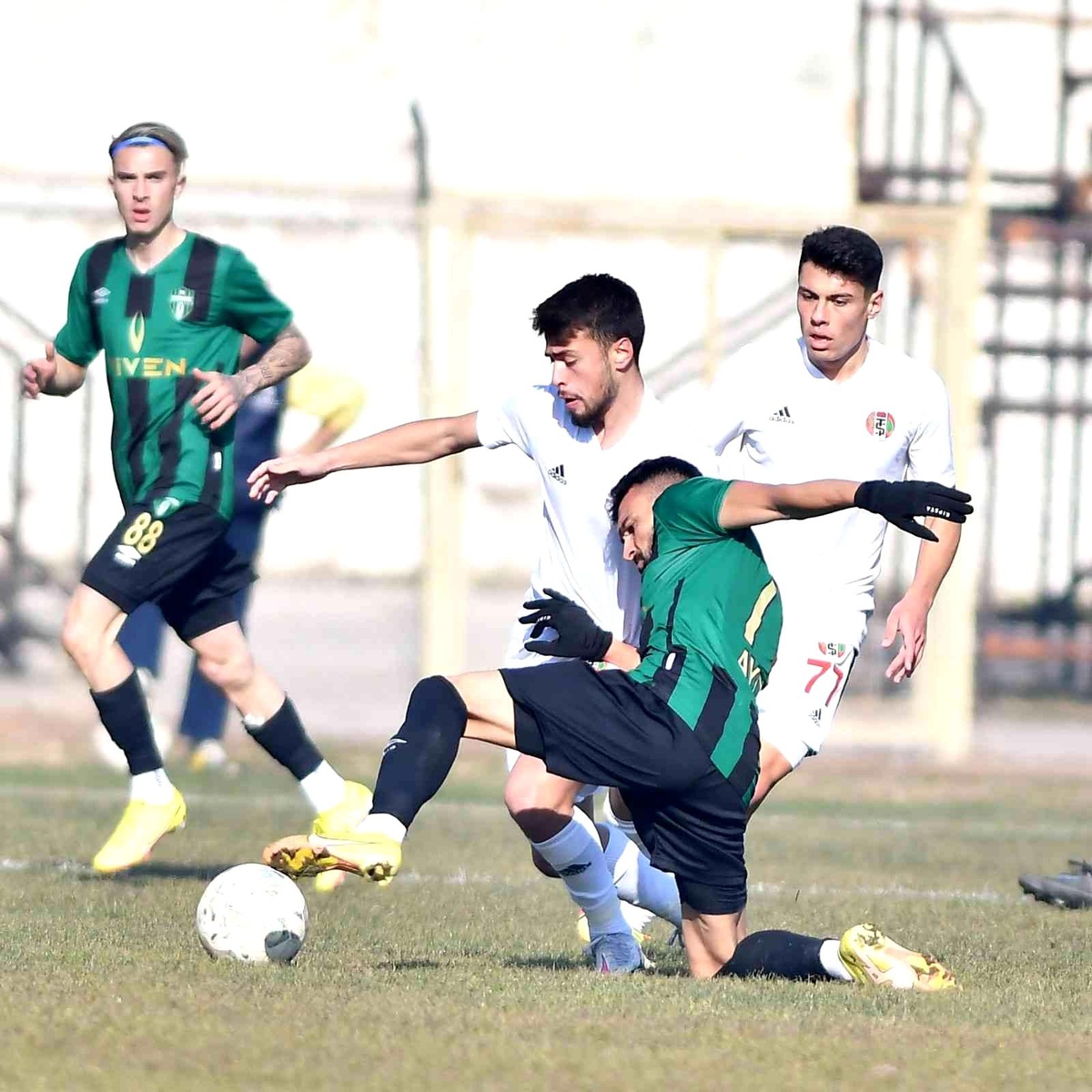 Turgutluspor: 2 Bornova F.K.: 3