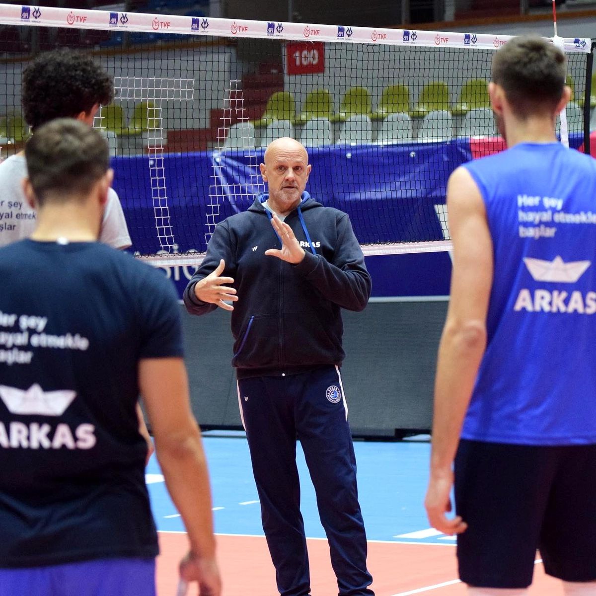 Voleybolda İzmir derbisi