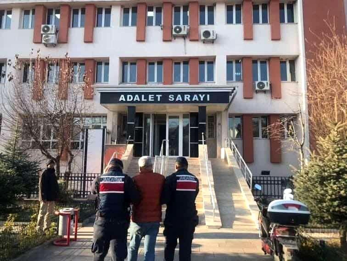 Yakalanan hırsızlık şüphelisi tutuklandı