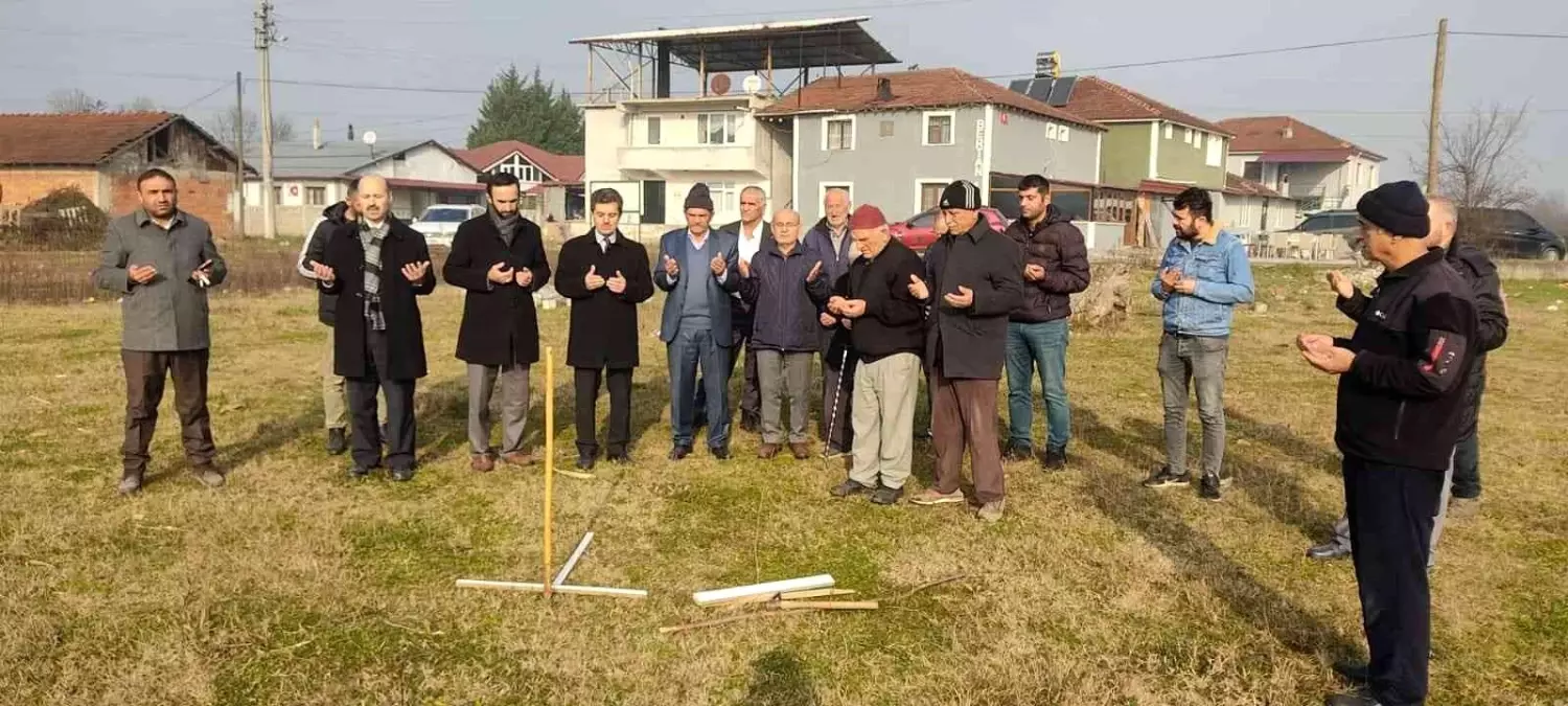 Yeni yapılacak caminin kıblesi belirlendi