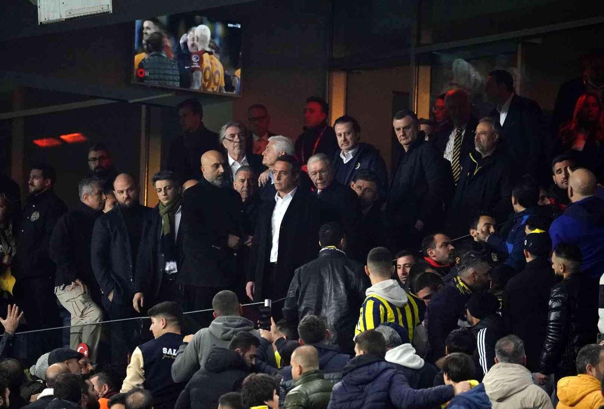 Ali Koç\'a taraftarlardan tepki