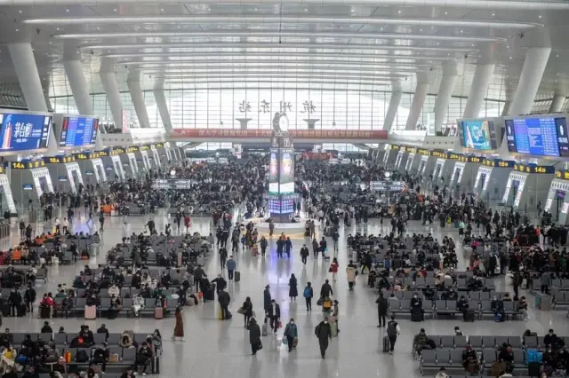 Çin'de 2023 Bahar Festivali Seyahat Yoğunluğu Başladı