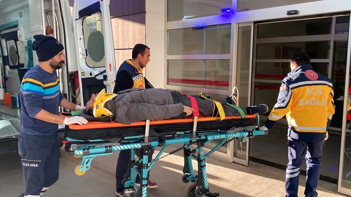 Devrilen motosikletin sürücüsü yaralandı