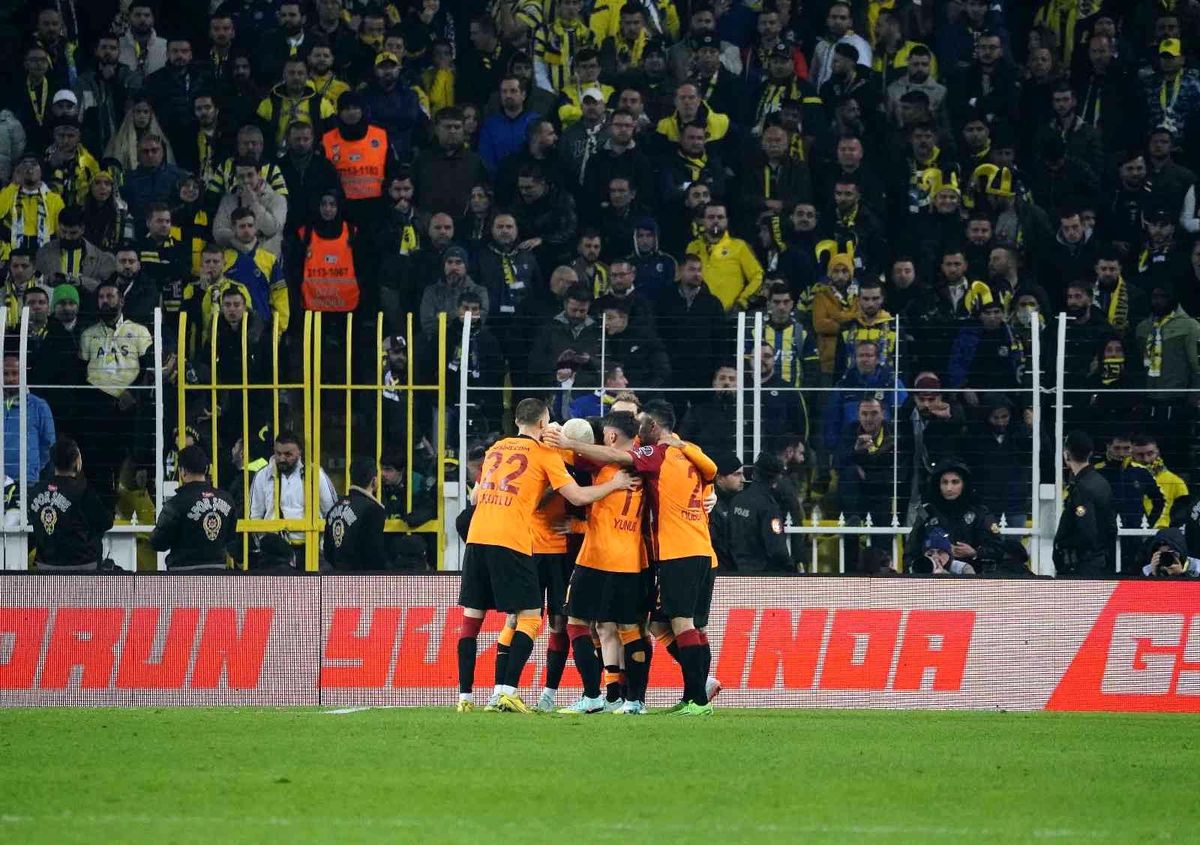 Galatasaray Kadıköy\'de son 4 maçta 3. galibiyetini aldı