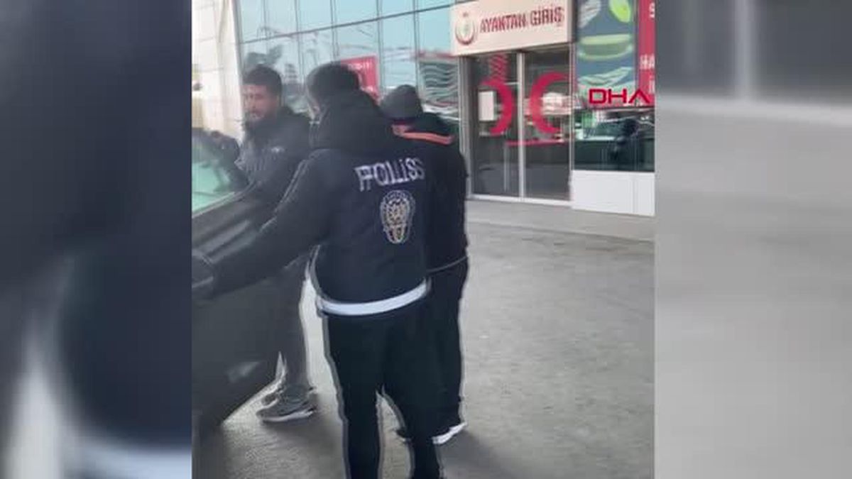 19 yıldır aranıyordu! Zimmetine para geçiren 'binbir surat' lakaplı banka müdürü, emekli maaşını çekerken yakalandı