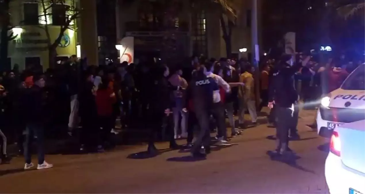 Manisa'da derbi sonrası taraftarlar birbirine girdi