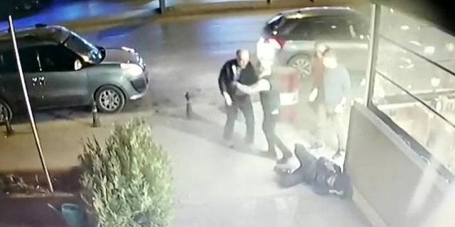 Restoran çıkışı kadın tekme tokat darp edildi! Taraflar birbirinden şikayetçi olmadı