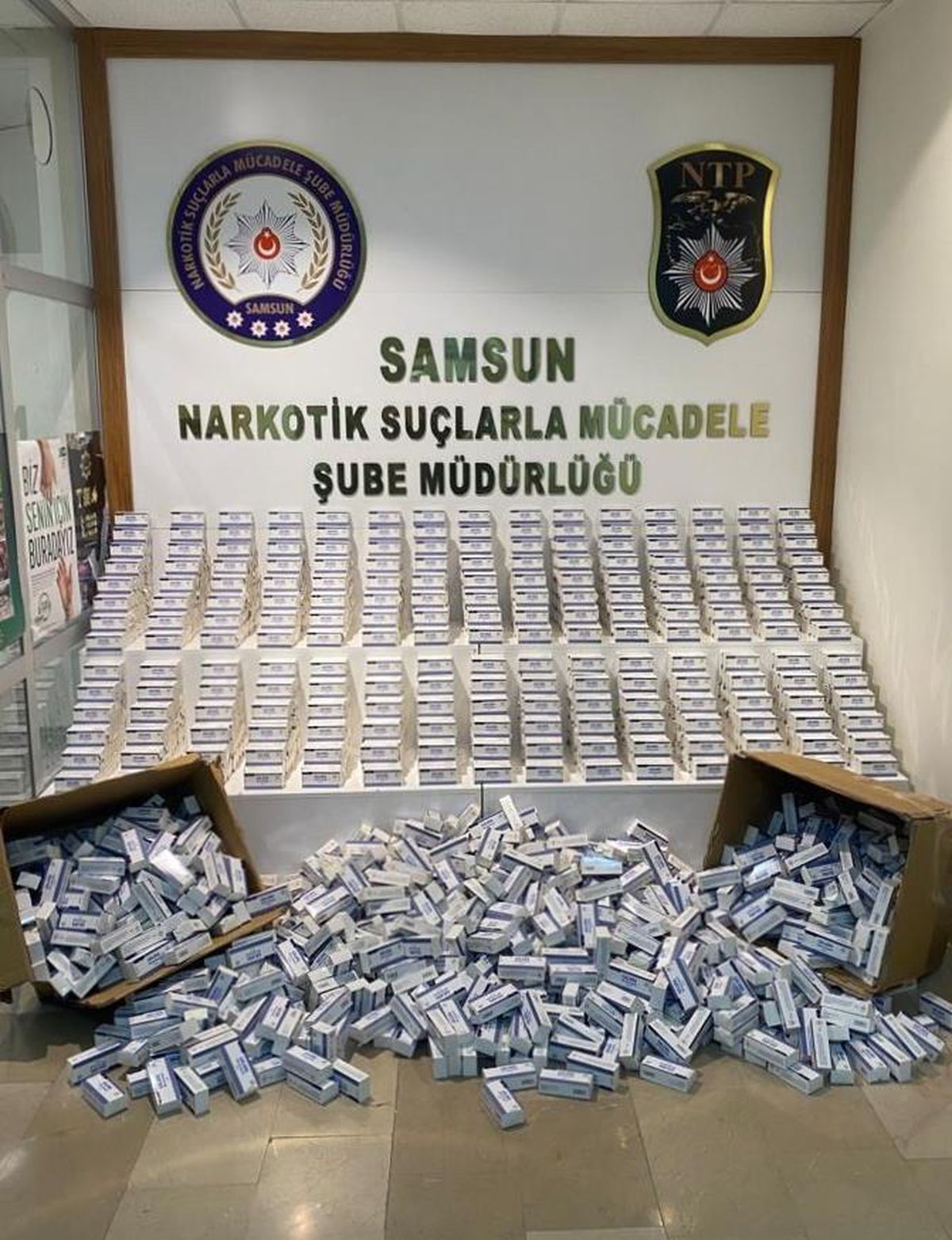 Samsun\'da 139 bin 842 sentetik ecza hapı ele geçirildi