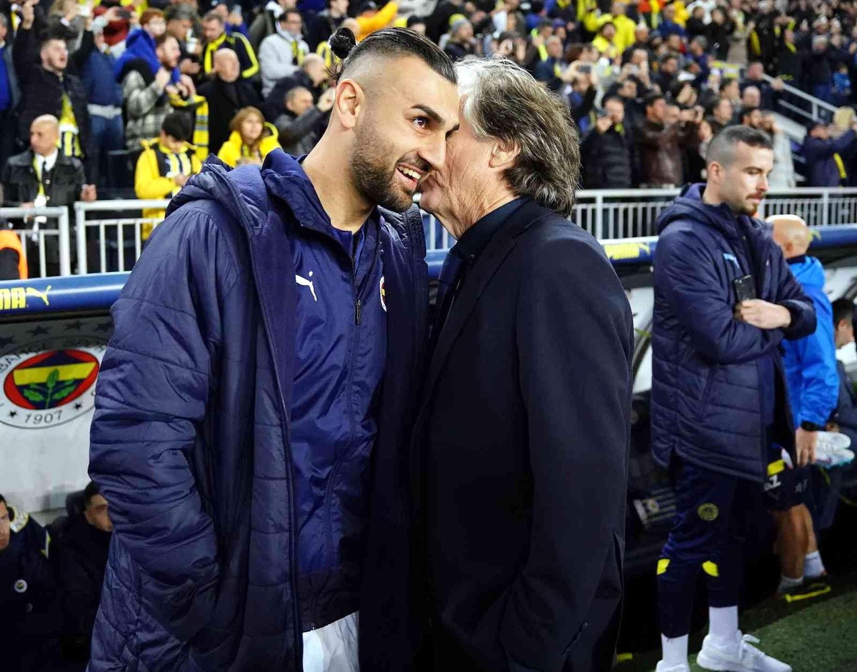 Spor Toto Süper Lig: Fenerbahçe: 0 Galatasaray: 0 (Maç devam ediyor)