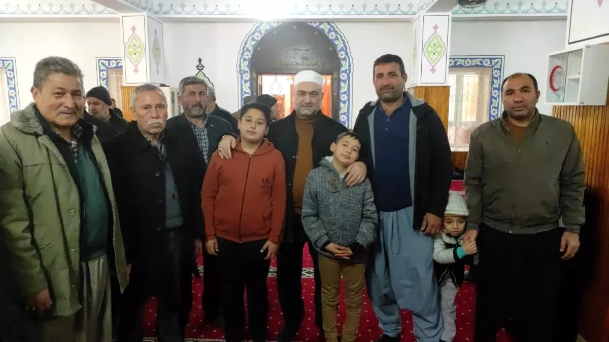 Adana\'da sabah namazı buluşmaları