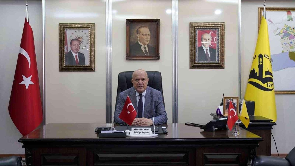 Başkan Pekmezci: "Gazetecilik, fedakarlığıyla icrası zor, ülkenin vicdanı olma vasfını elinde bulunduran nadide mesleklerden biridir"