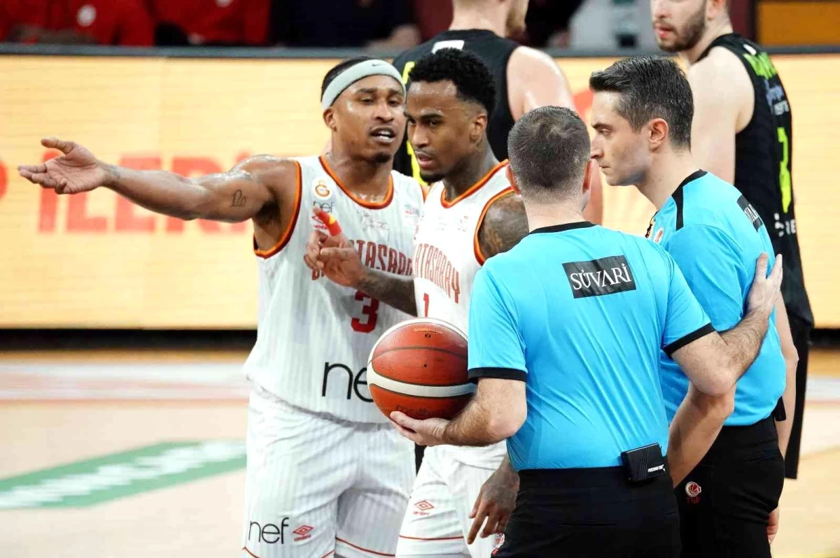 Basketbol Süper Lig: Galatasaray Nef: 83 Merkezefendi Belediyesi: 100