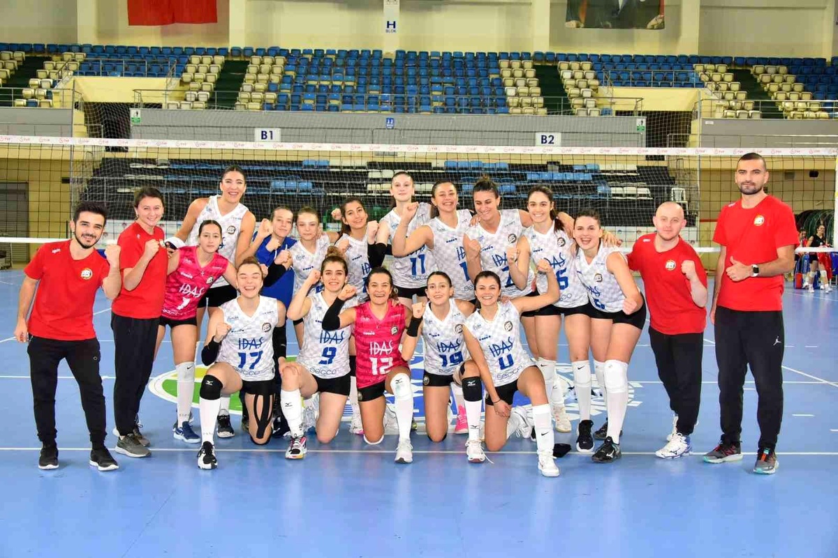 "Bizim Kızlar" 10. haftada Sakarya deplasmanından 3-0\'lık galibiyetle döndü