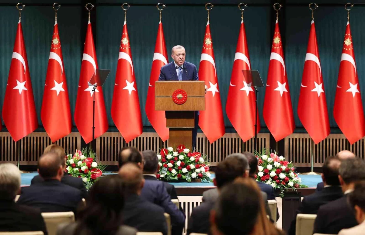 Cumhurbaşkanı Erdoğan: "Otoyol ve köprü hizmetlerinin fiyatlarında yıl boyu herhangi bir artışa gidilmeyecek"