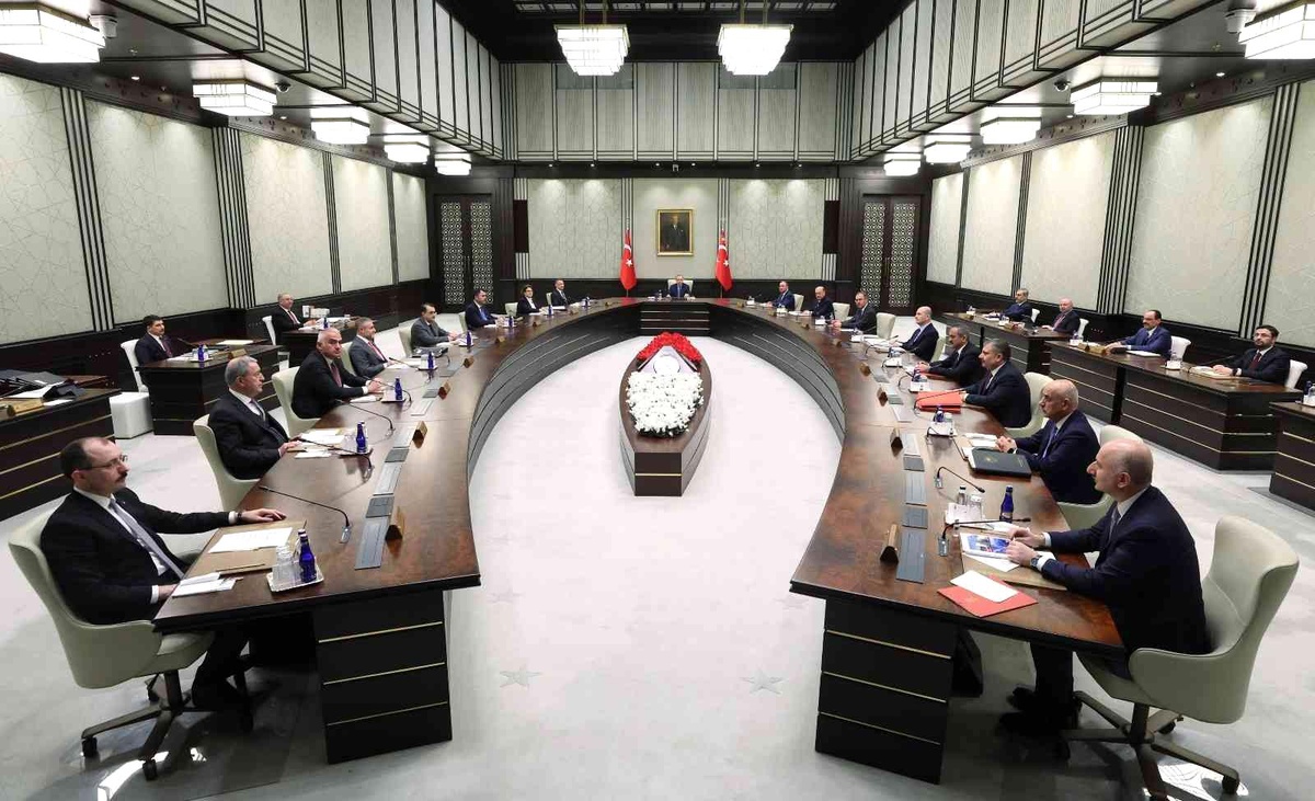 Cumhurbaşkanlığı Kabinesi, Cumhurbaşkanı Recep Tayyip Erdoğan başkanlığında Beştepe\'de toplandı.