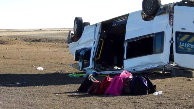 Öğrenci servisi takla attı! Feci kazada 1 öğrenci yaşamını yitirdi, 14'ü yaralı