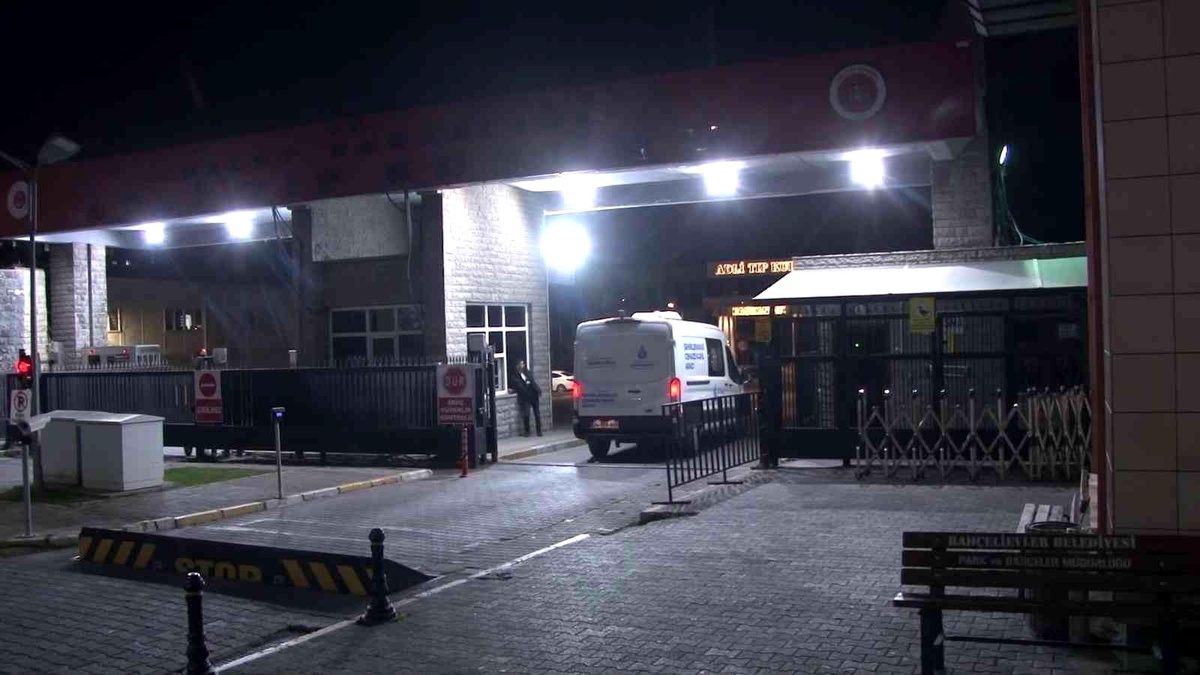 Kartal\'da öldürülen genç kızın cenazesi Adli Tıp Kurumundan alındı