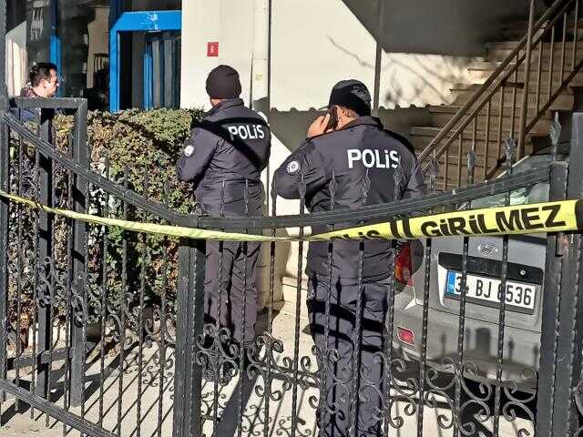 Kartal'daki çifte cinayetin detayları ortaya çıkıyor! Aldatıldığını öne sürüp 'Kız arkadaşımı öldürdüm, intihar ettim' diyerek ihbarda bulunmuş