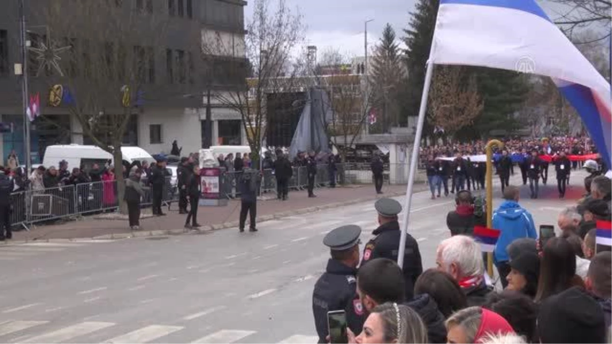 SARAYBOSNA - Bosna Hersek\'te anayasaya aykırı olmasına rağmen "Sırp Cumhuriyeti günü" kutlandı