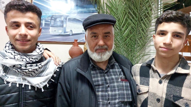 Türk vatandaşı olan 53 yaşındaki Suriyeli Hamo, Türk ordusuna katıldı Türk vatandaşı olan 53 yaşındaki Suriyeli Hamo, Türk ordusuna katıldı