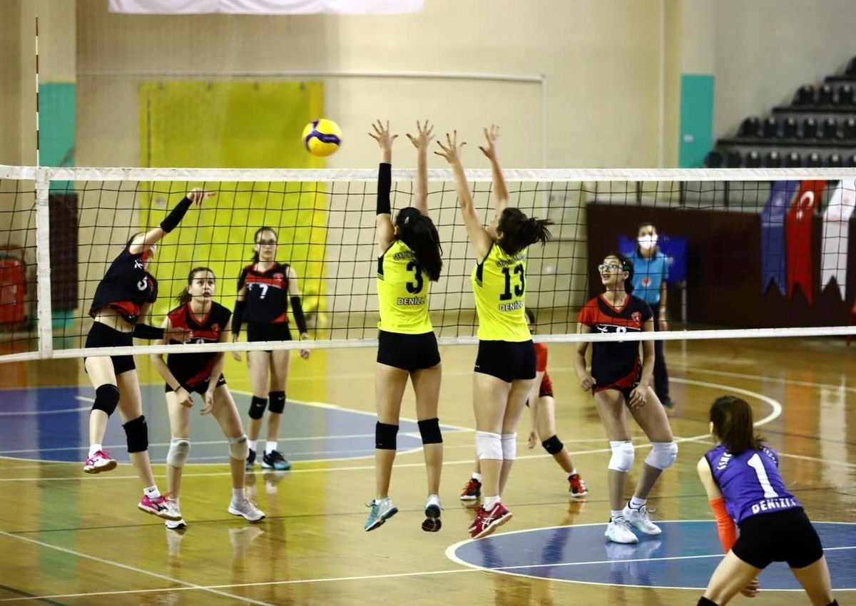 Voleybolda grup heyecanı Denizli\'de yaşanacak