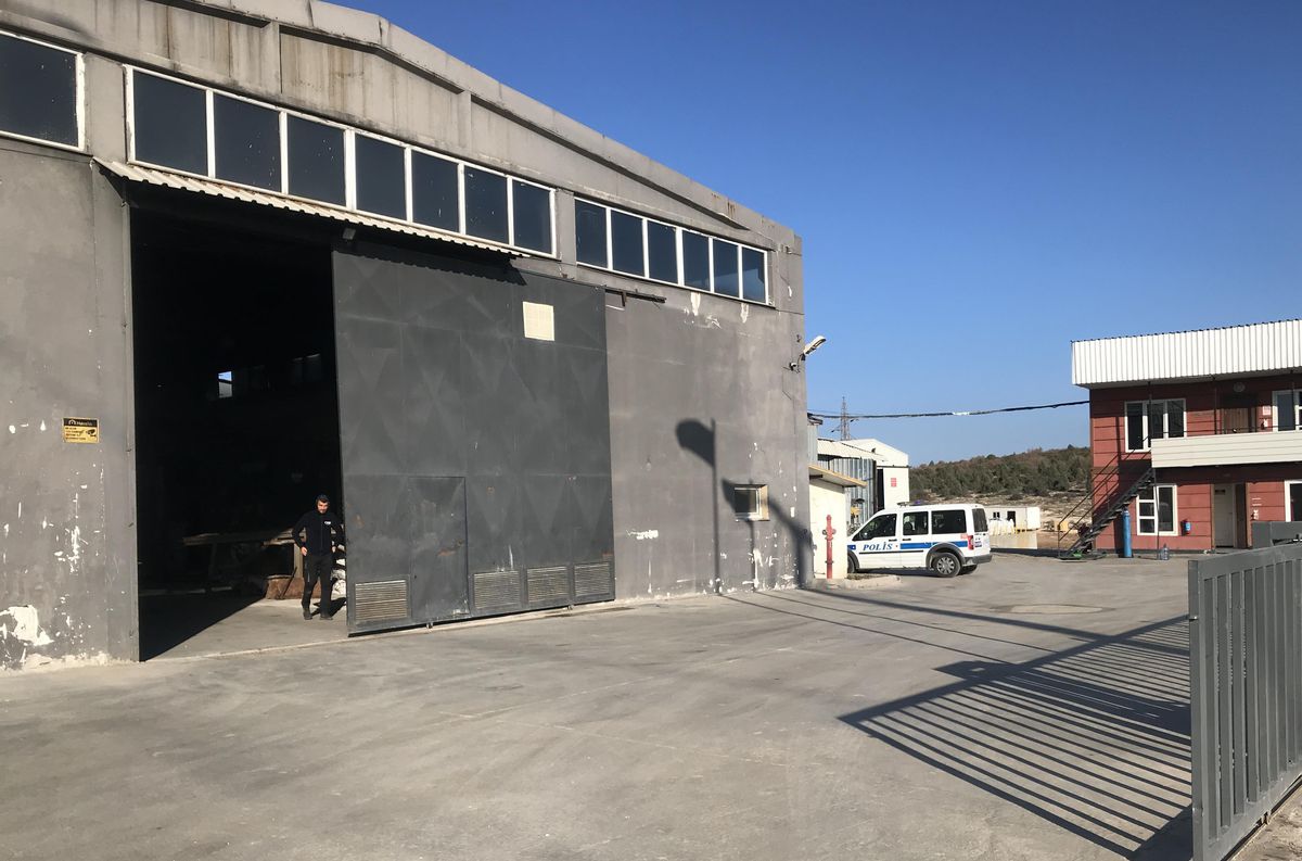 Bilecik\'te forklift ile çuvalların arasında sıkışan işçi öldü
