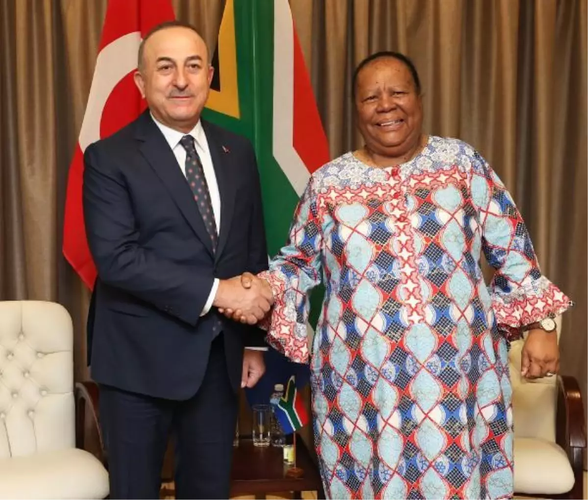 Çavuşoğlu, Güney Afrika Cumhuriyeti\'nde basın toplantısı düzenledi