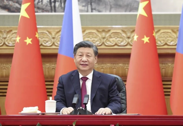 Çin ve Çek Cumhurbaşkanları Video Konferans Aracılığıyla Görüştü