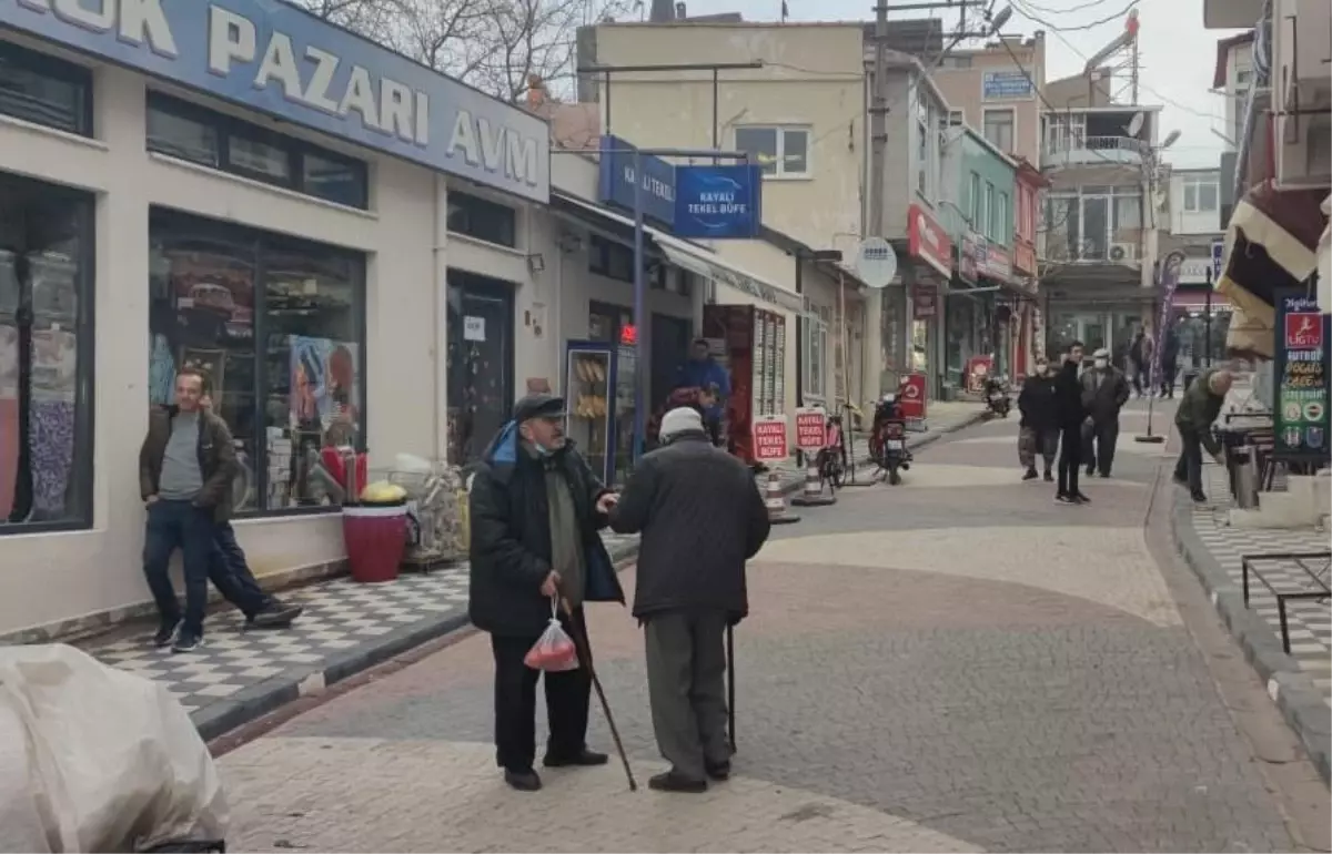 Ege Denizi\'nde 5 büyüklüğünde deprem