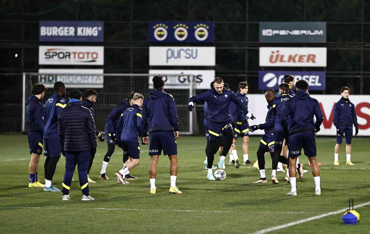 Fenerbahçe, Gaziantep FK maçı hazırlıklarına başladı