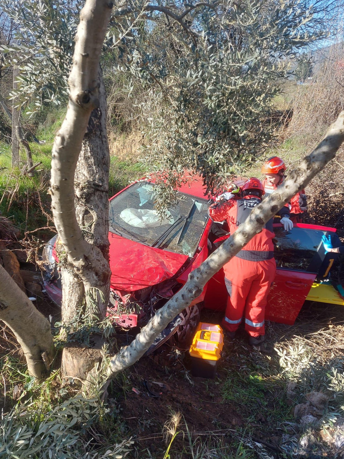 Müzisyen Hakan Yelbiz Muğla\'da trafik kazasında hayatını kaybetti
