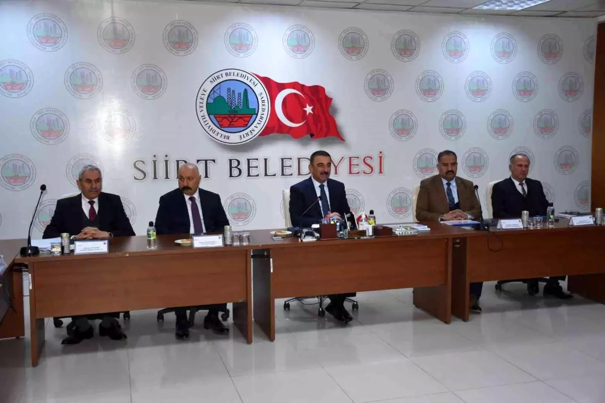 Siirt Valisi Hacıbektaşoğlu, basın mensuplarıyla bir araya geldi