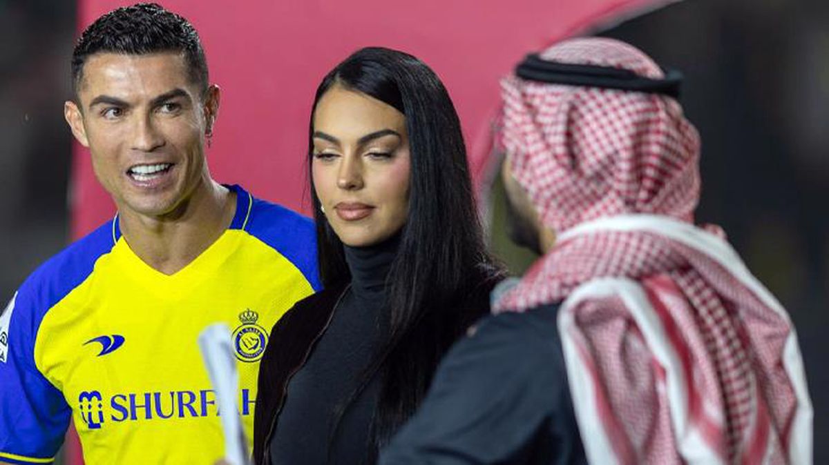 Tek kalemde kazanacağı paraya kimse inanamadı! İşte Ronaldo'nun Suudi Arabistan için yapacağı iş