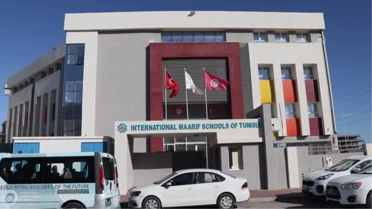 Tunus\'ta Maarif Okulu öğrencileri AA\'nın "Yılın Fotoğrafları" oylamasına katıldı
