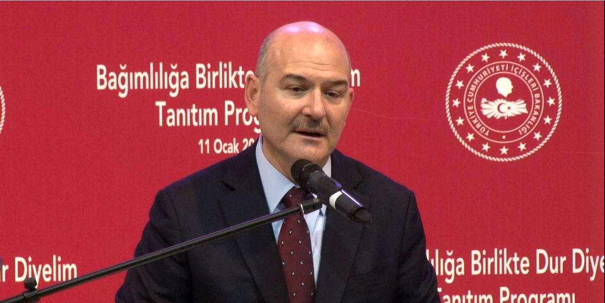 Bakan Soylu: "Etrafımızdaki bütün coğrafyalar kendi yönetimlerine bizi parmaklarıyla gösterip, \'işte ülke ve millet budur\' diyecekler