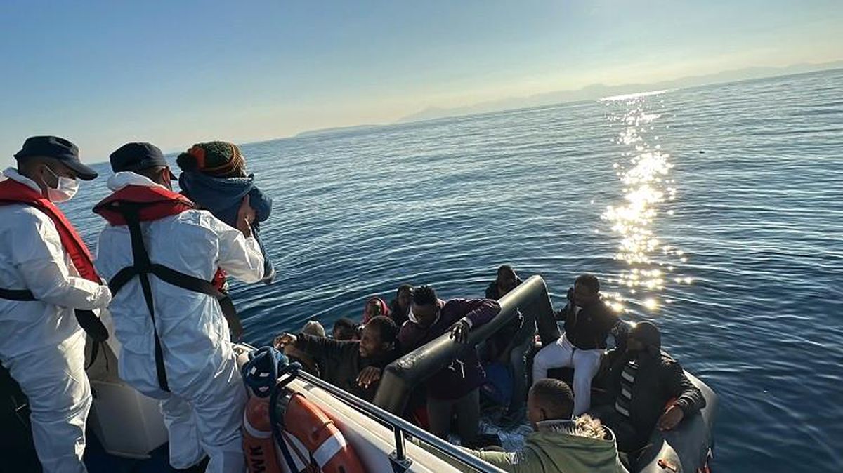 Bodrum\'da 65 düzensiz göçmen kurtarıldı