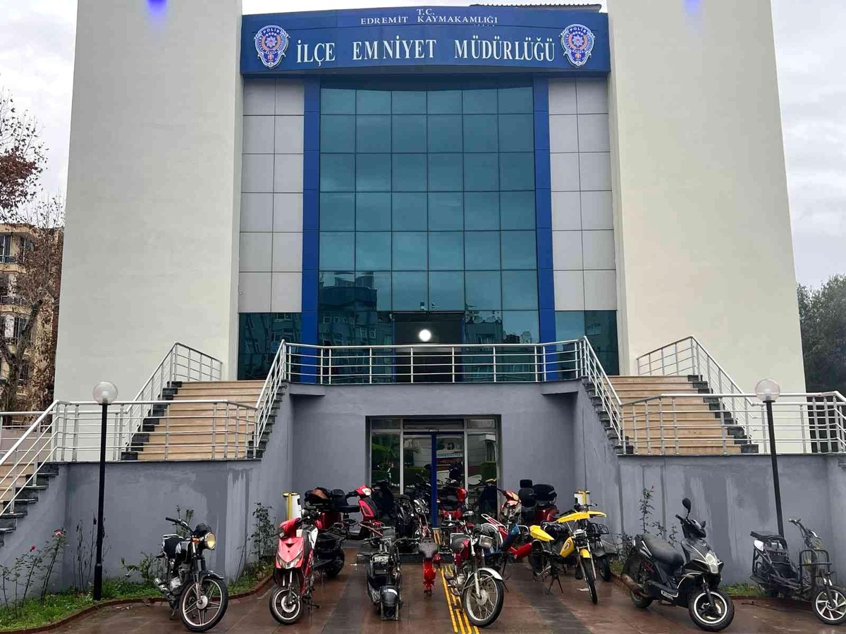 Emniyet\'ten çalıntı motosiklet operasyonu
