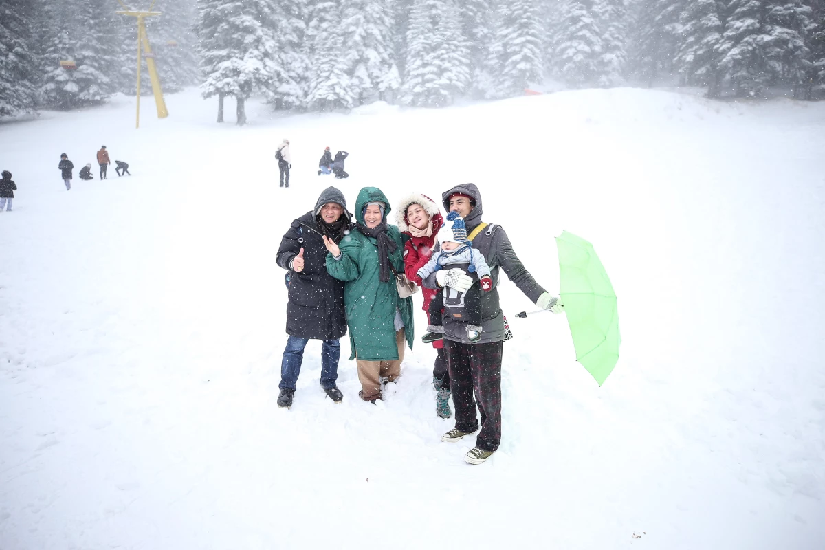 Hasretle beklenen kar yağışı Uludağ işletmecilerini memnun etti
