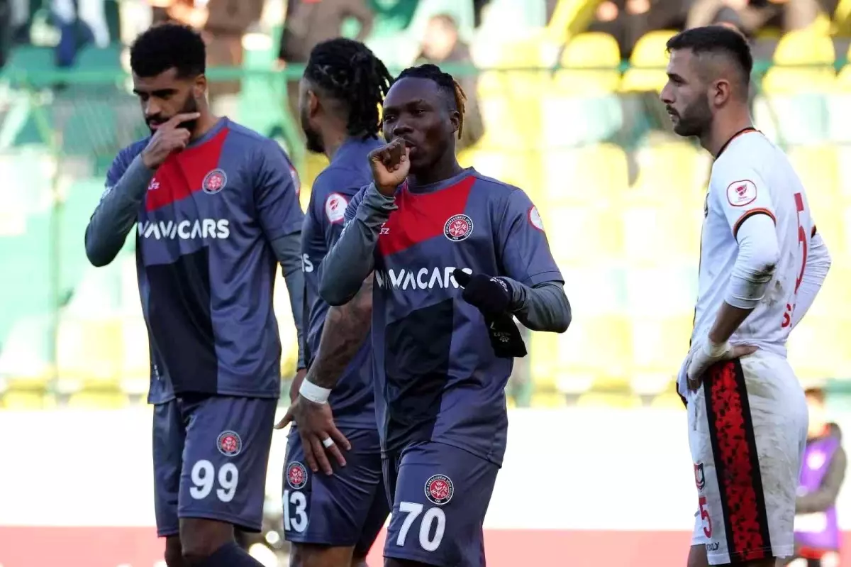 Karagümrük, Trabzonspor\'un talebi doğrultusunda Kouassi ile yollarını ayırdı