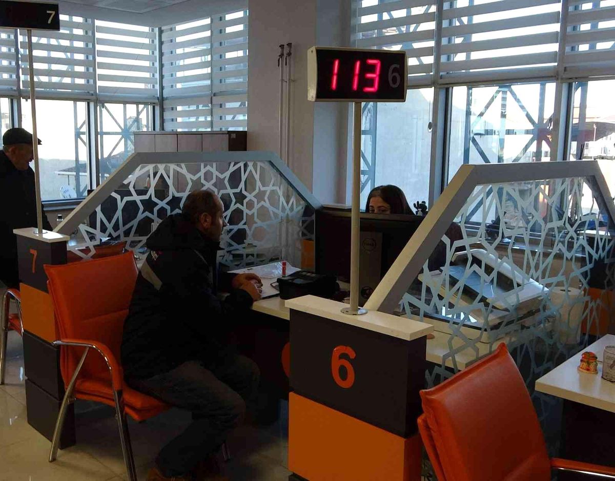 Ortahisar ilçesinde, 330 bin nüfusun 311 bininden fazlasına çipli kimlik kart verildi