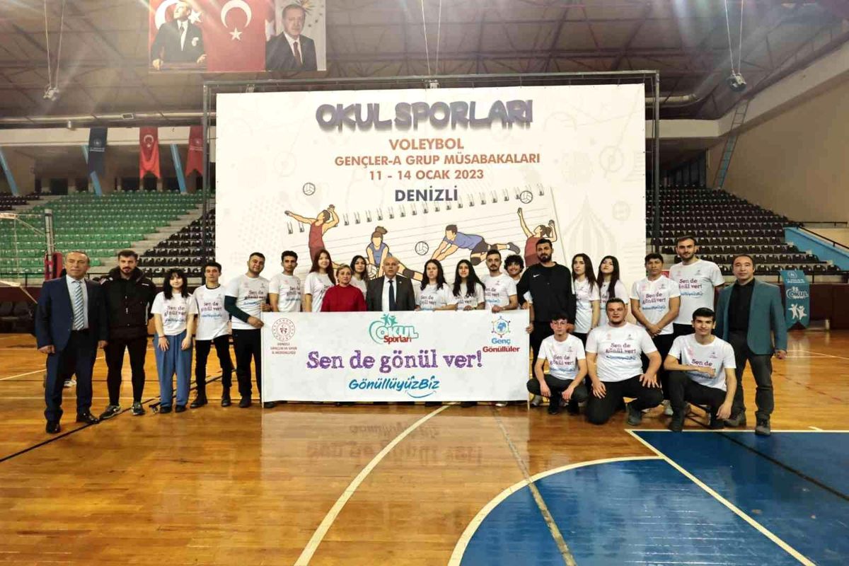 Voleybolda grup heyecanı Denizli\'de başladı