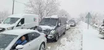 Antalya'nın Korkuteli ilçesinde kar nedeniyle eğitime ara verildi