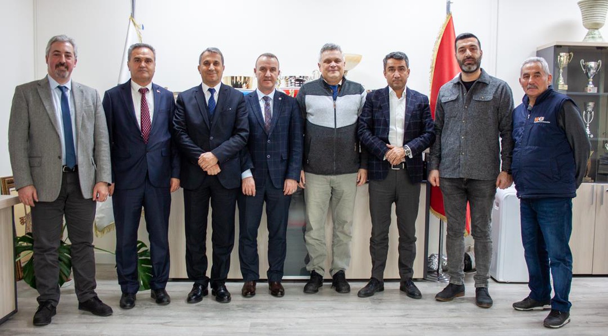 Avrupa Paravolley Federasyonu Başkanı Mihorko\'dan TBESF\'ye ziyaret